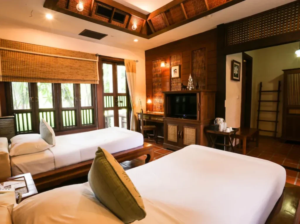 Deluxe Premier - Double (Pre-Conference + Main Conference — 17–24 Jan, 7 nights)